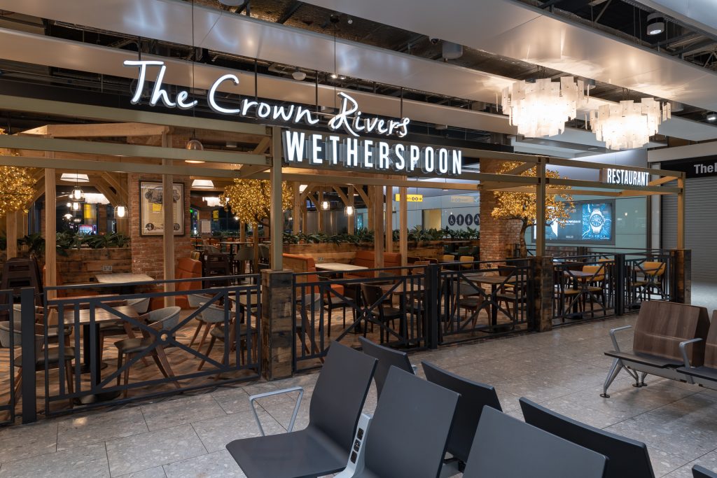 JD Wetherspoon - The Crown Rivers, Heathrow Airport - 3D Illuminated Signage